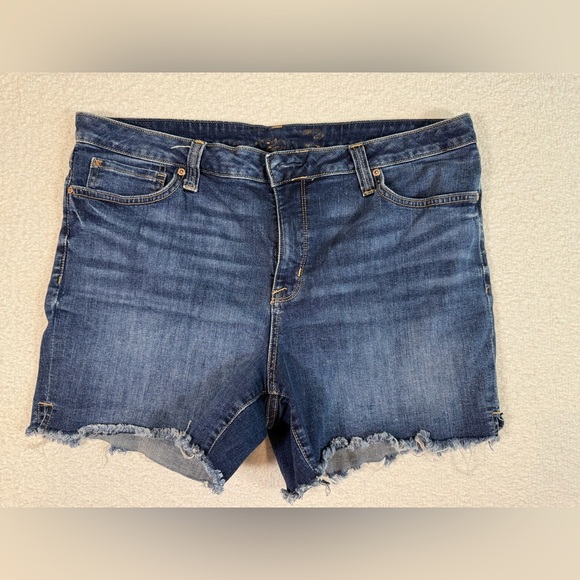 Seven7 Pants - Seven7 womens denim the weekend shorts size 16 high rise